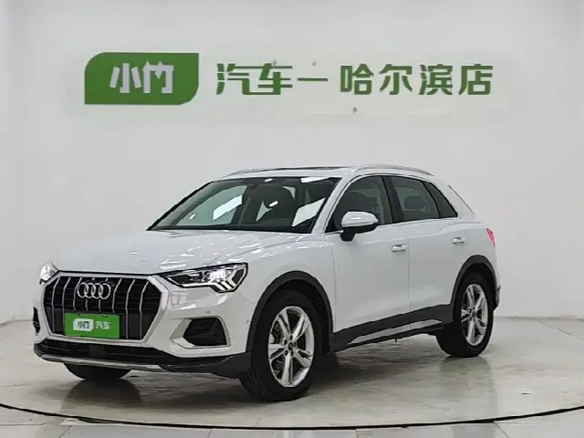 Audi Q3 2022, 27 200 км