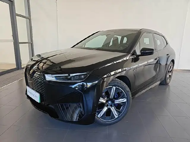 BMW iX 2023, 5 000 км