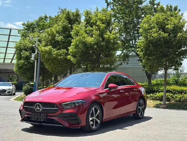 Mercedes-Benz A-Class 2024, 28 000 км