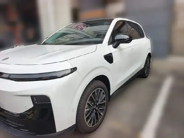 Leapmotor B10 2025, 4 900 км