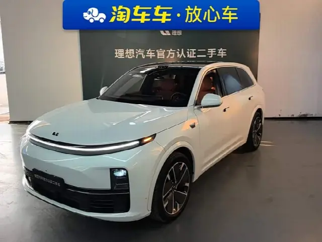 LiXiang L7 2025, 10 300 км