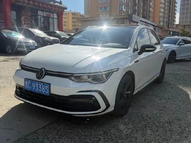 Volkswagen Golf 2021, 43 000 км