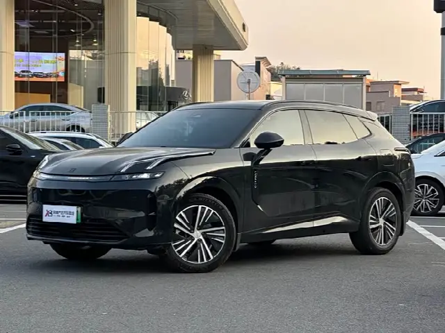 Lynk & Co 08 EM-P Hybrid 2025, 42 000 км