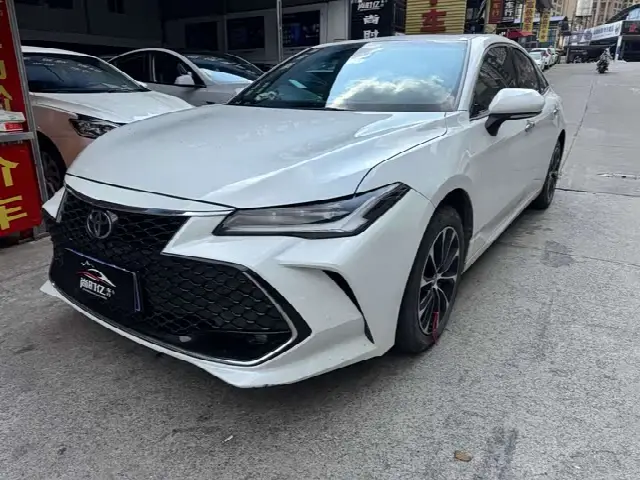 Toyota Avalon 2022, 74 000 км