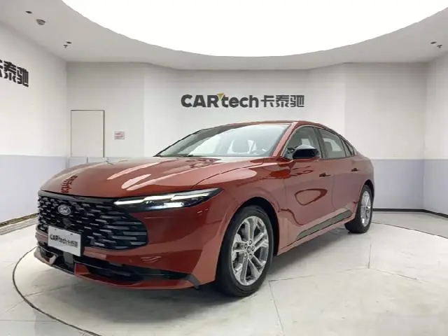 Ford Mondeo 2026, 14 900 км