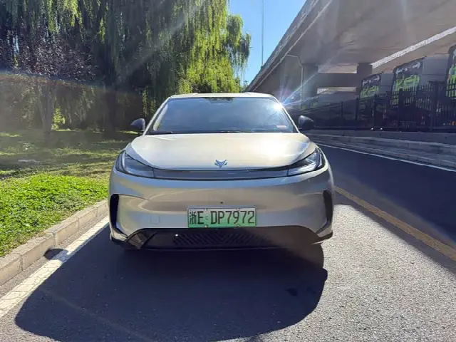 BAIC Arcfox T1 2025, 4 600 км
