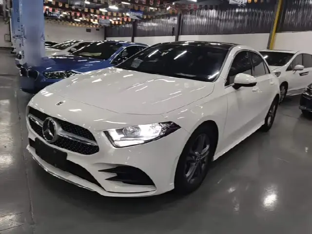Mercedes-Benz A-Class 2022, 50 800 км