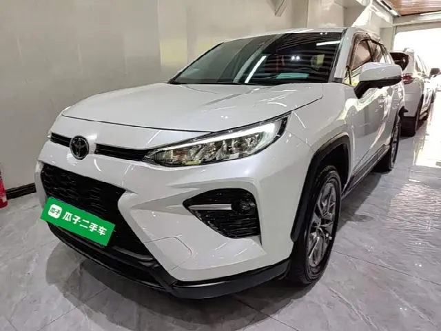 Toyota Wildlander 2024, 25 400 км