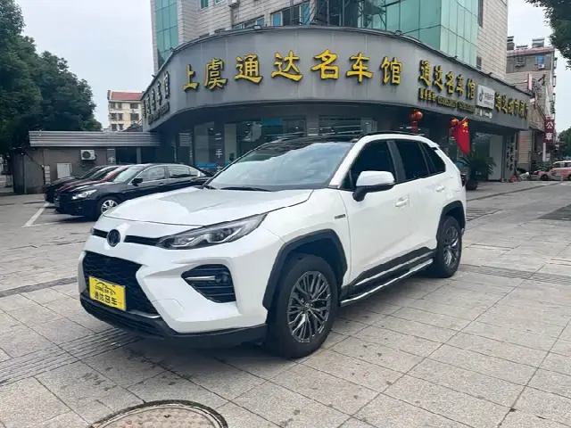 Toyota Wildlander 2024, 40 000 км