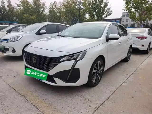 Peugeot 408 2022, 39 000 км