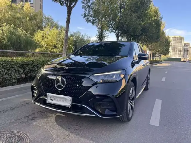 Mercedes-Benz EQE SUV 2024, 18 000 км
