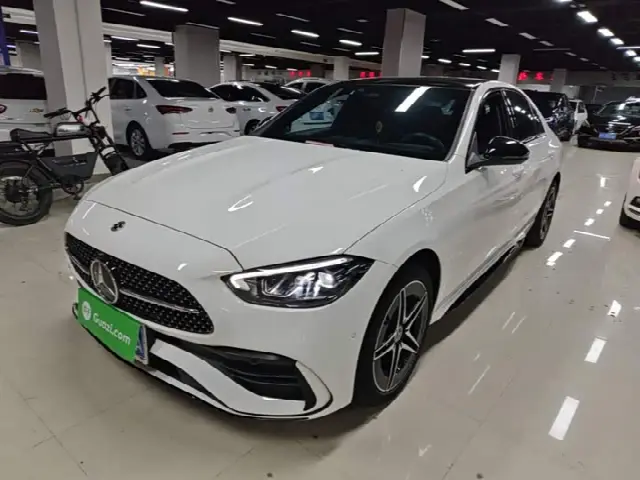 Mercedes-Benz C-Class 2024, 40 400 км