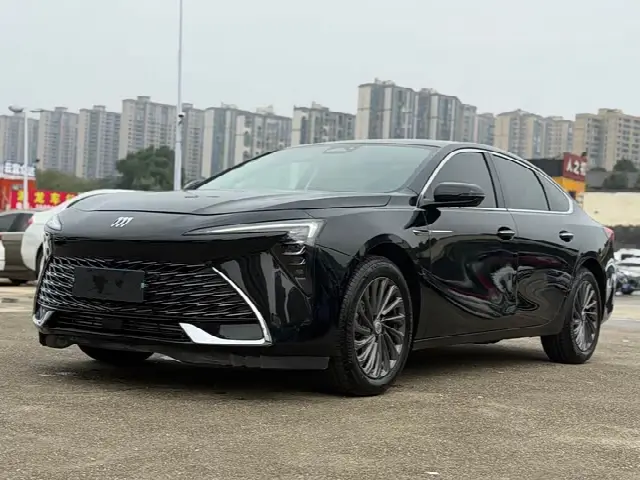 Buick LaCrosse 2025, 20 000 км