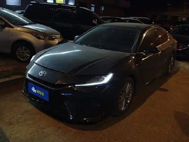 Toyota Camry 2024, 10 500 км