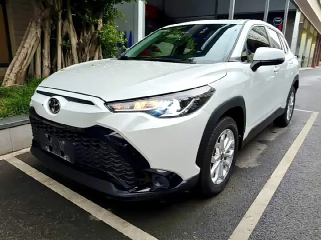 Toyota Frontlander 2023, 39 500 км