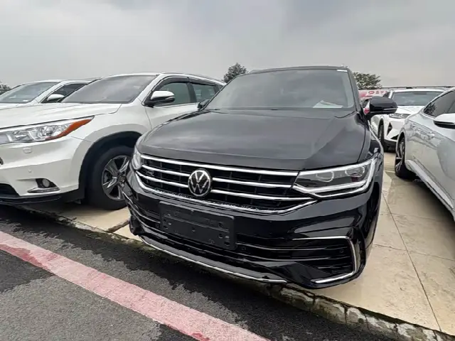 Volkswagen Tiguan L Pro 2024, 77 000 км