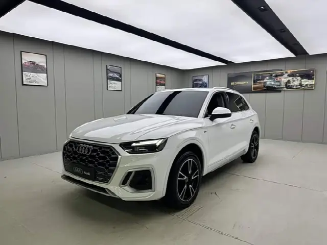 Audi Q5L 2024, 80 000 км
