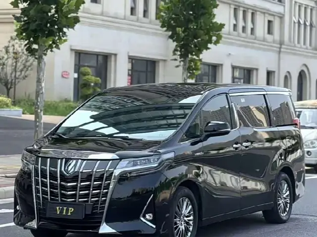 Toyota Alphard 2021, 73 000 км