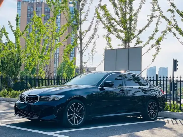 BMW 3 Series 2023, 30 000 км