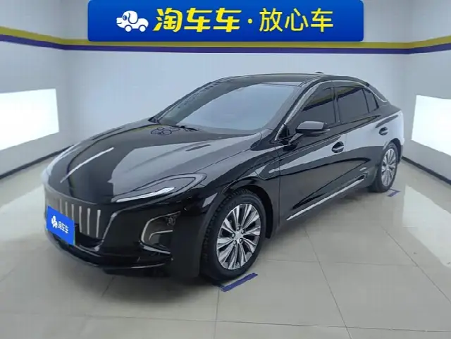 Hongqi E-QM5 2024, 15 900 км