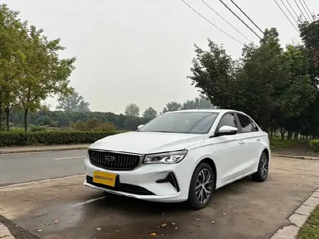 Geely Emgrand 2023, 39 000 км