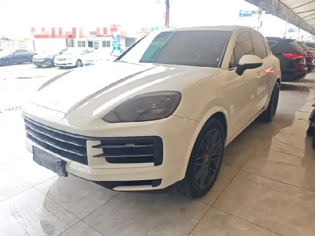 Porsche Cayenne 2024, 90 600 км