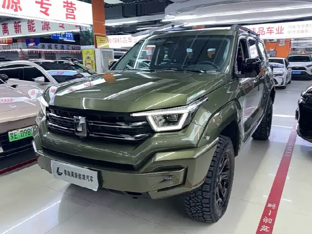 Tank 400 Hybrid 2023, 27 000 км