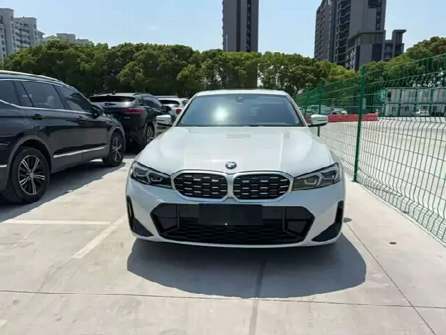 BMW 3 Series 2023, 30 000 км