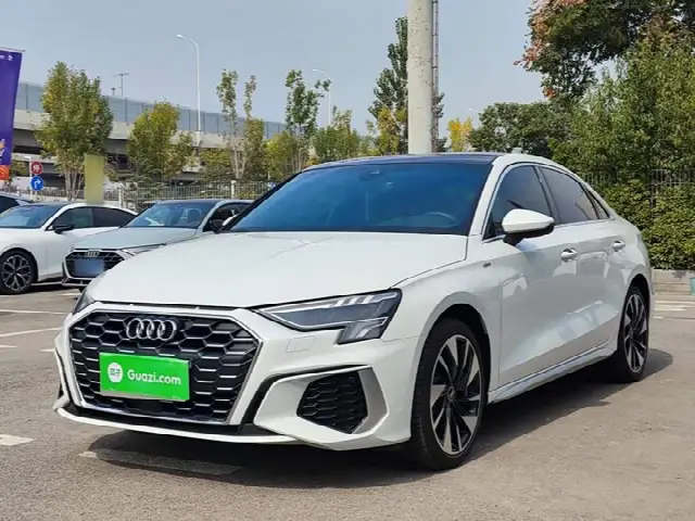 Audi A3 2024, 29 300 км