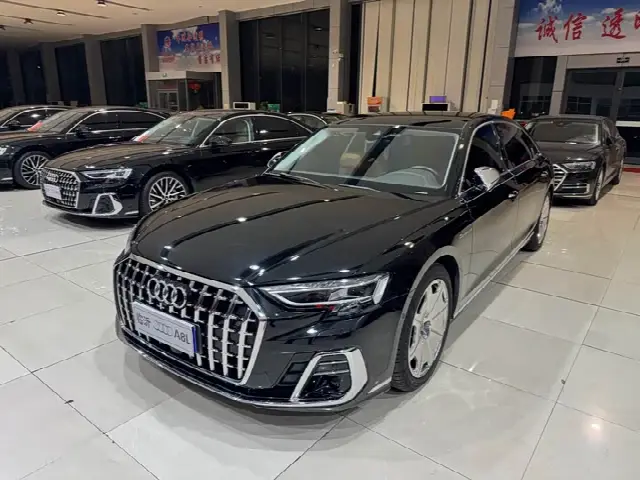 Audi A8 2022, 53 000 км