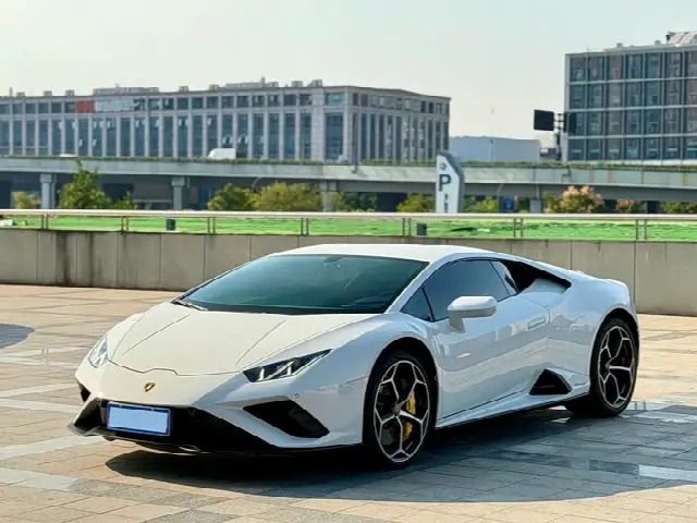 Lamborghini Huracán 2020, 13 000 км