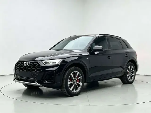 Audi Q5L 2024, 5 000 км