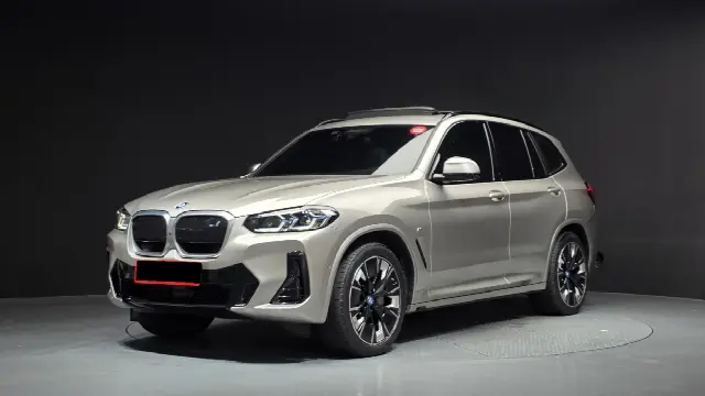 BMW iX3 2021, 9 437 км