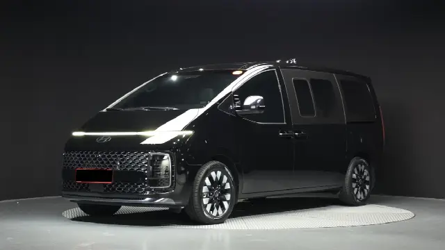 Hyundai Staria 2021, 56 233 км