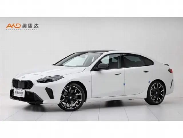 BMW 2 Series 2026, 11 000 км