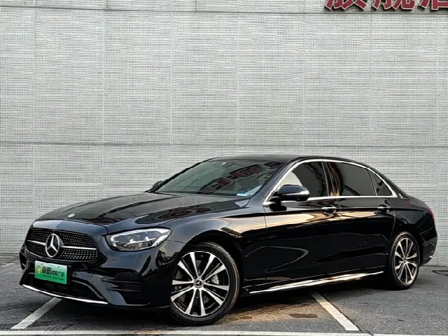 Mercedes-Benz E-Class Hybrid 2023, 62 000 км