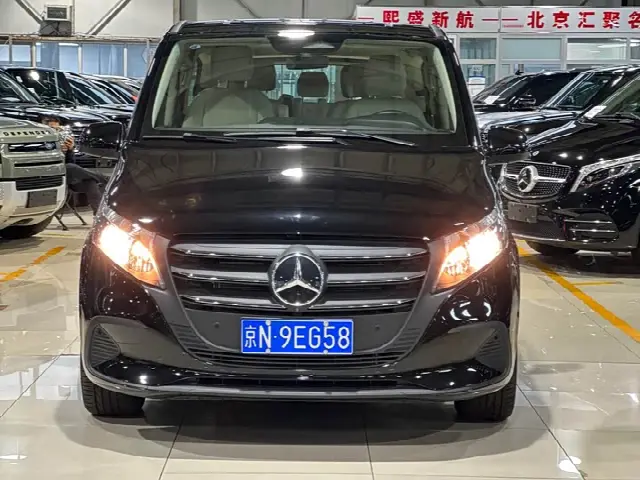 Mercedes-Benz Vito 2024, 7 000 км