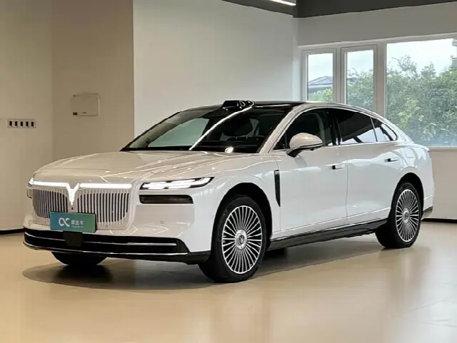 Voyah Passion L 2026, 13 400 км