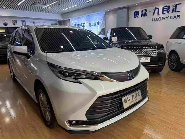 Toyota Sienna 2021, 29 000 км
