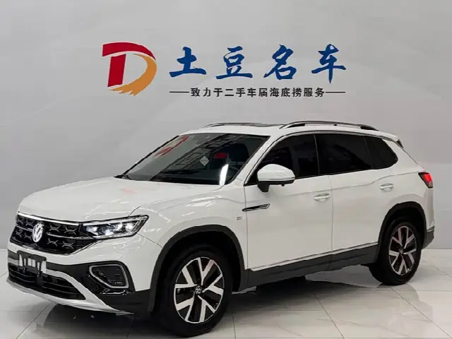 Volkswagen Tayron 2023, 21 400 км