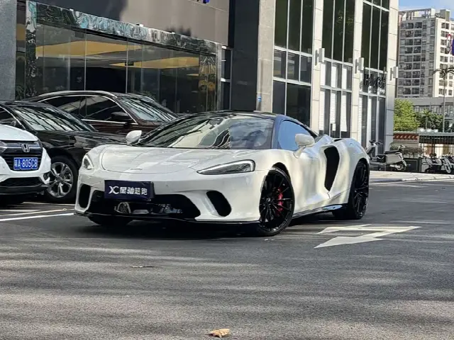 McLaren GT 2023, 20 000 км