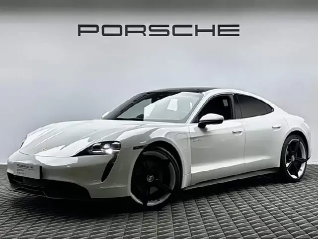 Porsche Taycan 2022, 65 000 км