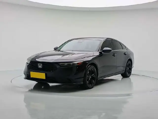 Honda Accord 2025, 20 000 км
