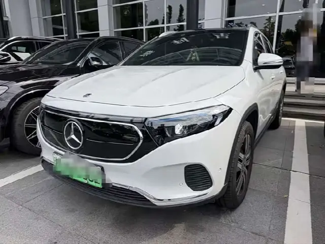 Mercedes-Benz EQA 2022, 43 500 км