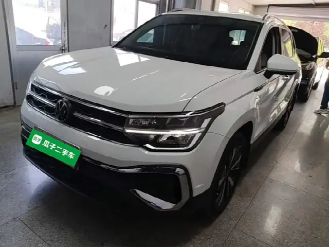 Volkswagen Tharu 2023, 51 400 км