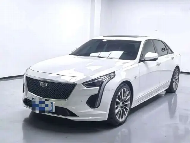 Cadillac CT6 2022, 50 000 км