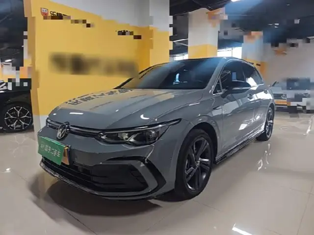 Volkswagen Golf 2024, 43 200 км