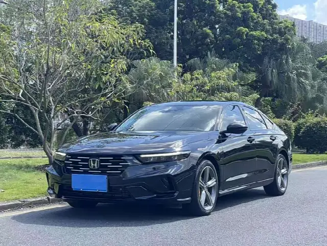 Honda Accord 2025, 9 000 км