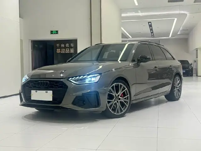 Audi S4 2024, 20 000 км
