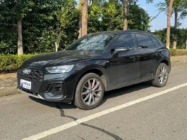 Audi Q5L 2024, 23 000 км